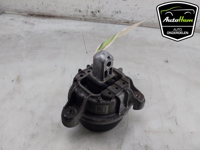 Used Engine mount BMW 5 serie (F10) 530i 24V TwinPower Turbo Price € 40,00 Margin scheme offered by AutoHam