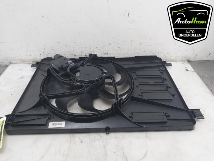 Używane Wentylator Volvo V60 I (FW/GW) 1.6 T3 16V Cena € 95,00 Procedura marży oferowane przez AutoHam