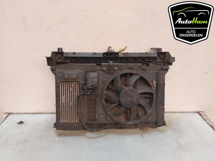 Gebrauchte Kühler Set Peugeot Partner (GC/GF/GG/GJ/GK) 1.6 BlueHDI 75 Preis € 150,00 Margenregelung angeboten von AutoHam