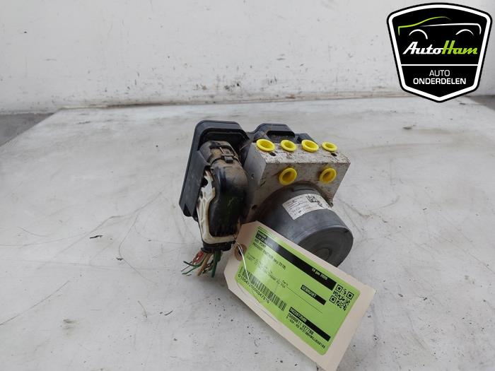 Usagé Pompe ABS Peugeot Partner (GC/GF/GG/GJ/GK) 1.6 BlueHDI 75 Prix € 195,00 Règlement à la marge proposé par AutoHam