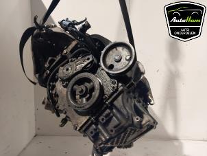 Motor van een MINI Mini (R50/53) 1.6 16V Cooper 2002