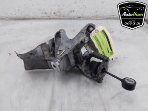 Engine mount from a Audi A6 Avant (C8) 3.0 V6 24V 50 TDI Mild Hybrid Quattro 2019