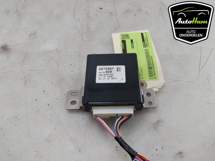 Używane Modul gateway Mitsubishi Outlander (GF/GG) 2.4 16V PHEV 4x4 Cena € 75,00 Procedura marży oferowane przez AutoHam