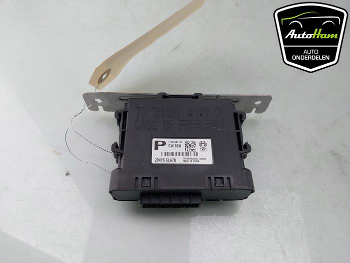 Używane Modul gateway Renault Arkana (RJLL) 1.6 E-Tech 145 16V Cena € 25,00 Procedura marży oferowane przez AutoHam