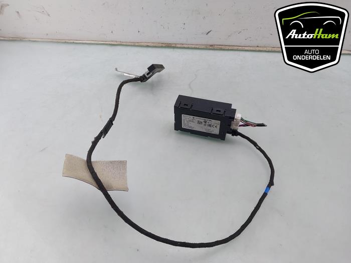 Używane Antena (rózne) Mitsubishi Outlander (GF/GG) 2.4 16V PHEV 4x4 Cena € 125,00 Procedura marży oferowane przez AutoHam
