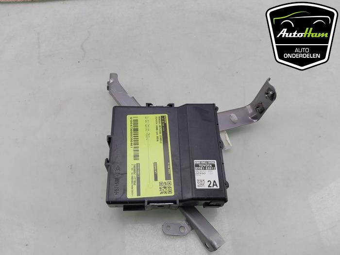 Używane Modul keyless vehicle Toyota Yaris IV (P21/PA1/PH1) 1.5 12V Hybrid 115 Cena € 150,00 Procedura marży oferowane przez AutoHam