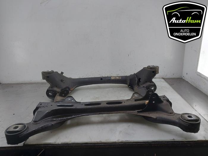 Usados Subchasis Volkswagen Touareg (7LA/7L6) 3.2 V6 24V Precio € 50,00 Norma de margen ofrecido por AutoHam