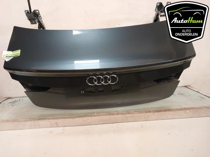 Używane Tylna klapa Audi A3 Limousine (8VS/8VM) 1.5 TFSI 16V Cena € 295,00 Procedura marży oferowane przez AutoHam