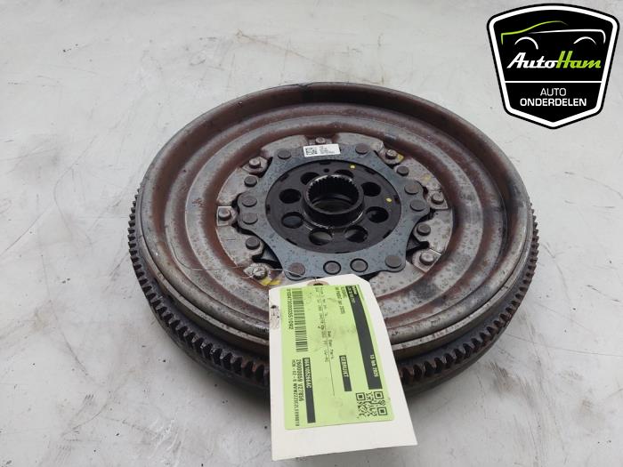 Used Flywheel Volkswagen Passat Variant (3G5) 2.0 TDI 16V 190 Price € 150,00 Margin scheme offered by AutoHam