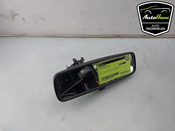 Używane Lusterko wewnetrzne Opel Corsa F (UB/UH/UP) 1.2 12V 75 Cena € 10,00 Procedura marży oferowane przez AutoHam