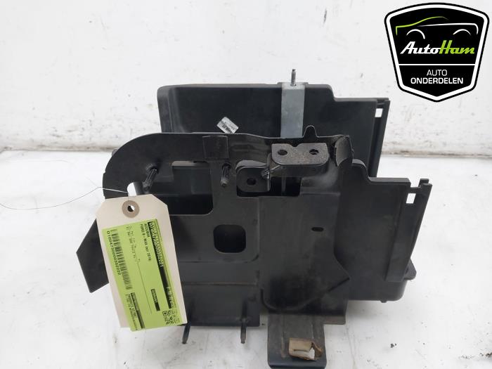 Begagnade Batterilåda Ford B-Max (JK8) 1.0 EcoBoost 12V 100 Pris € 15,00 Marginaltabell erbjuds av AutoHam