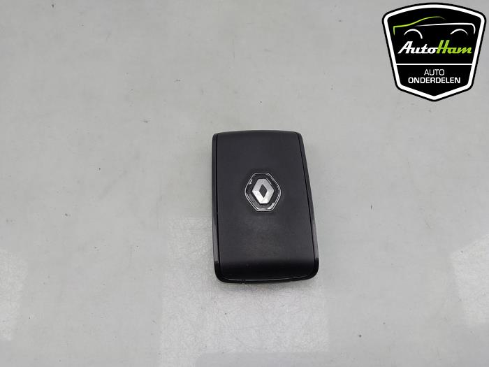 Używane Klucz Renault Megane IV Estate (RFBK) 1.3 TCE 160 16V Cena € 50,00 Procedura marży oferowane przez AutoHam
