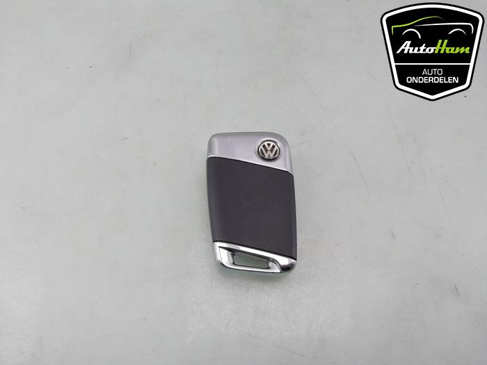 Używane Klucz Volkswagen Passat (3G2) 2.0 TDI BiTurbo 16V 4Motion Cena € 30,00 Procedura marży oferowane przez AutoHam
