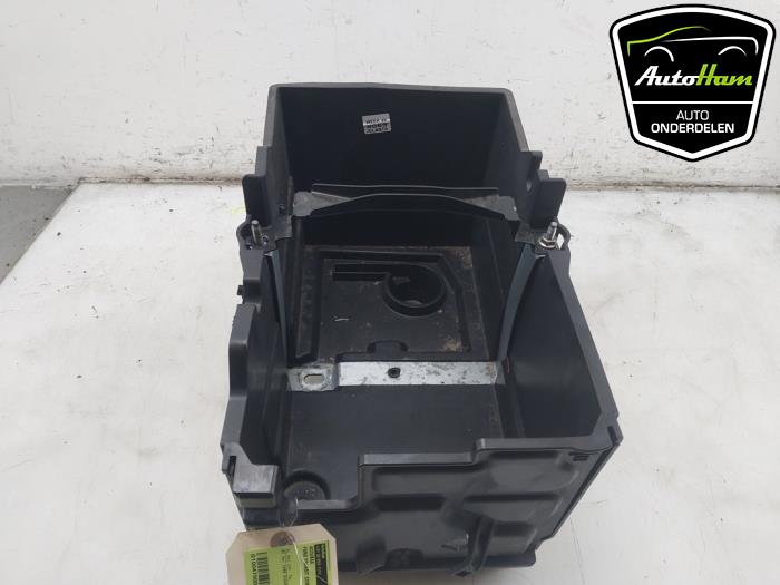 Begagnade Batterilåda Ford Transit Connect (PJ2) 1.5 EcoBlue Pris € 10,00 Marginaltabell erbjuds av AutoHam