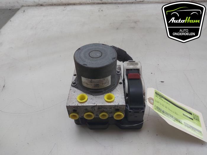 Begagnade ABS-pump Opel Astra K 1.0 Turbo 12V Pris € 85,00 Marginaltabell erbjuds av AutoHam