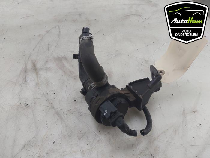 Begagnade Extra vattenpump Dacia Sandero III 1.0 TCe 90 12V Pris € 15,00 Marginaltabell erbjuds av AutoHam