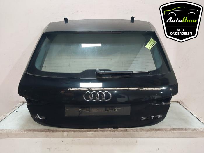 Używane Tylna klapa Audi A3 Sportback (8YA) 1.0 30 TFSI 12V Mild hybrid Cena € 695,00 Procedura marży oferowane przez AutoHam