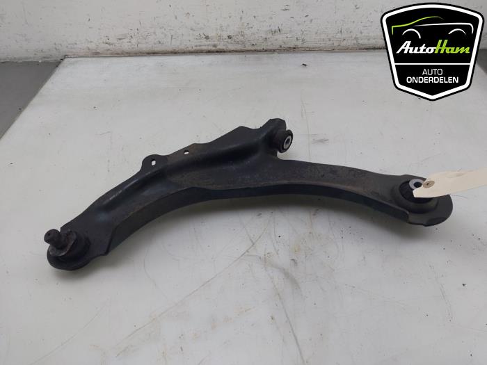 Gebrauchte Querlenker links vorne Renault Captur I (2R) 0.9 Energy TCE 12V Preis € 40,00 Margenregelung angeboten von AutoHam