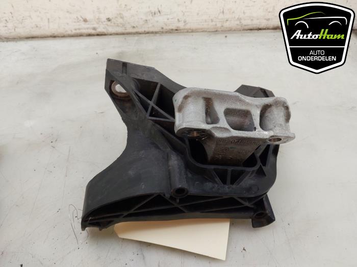 Used Engine mount Opel Grandland (X) 1.6 Turbo 16V Hybrid Price € 75,00 Margin scheme offered by AutoHam