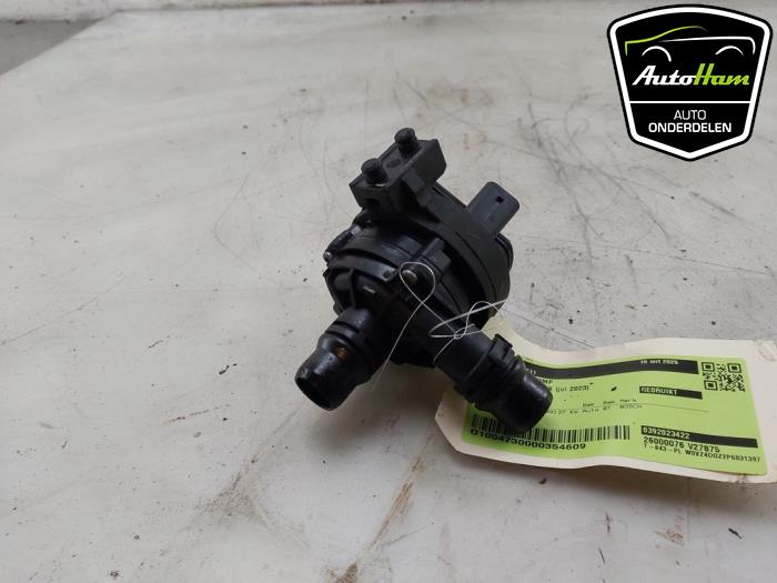 Begagnade Extra vattenpump Opel Grandland (X) 1.6 Turbo 16V Hybrid Pris € 35,00 Marginaltabell erbjuds av AutoHam