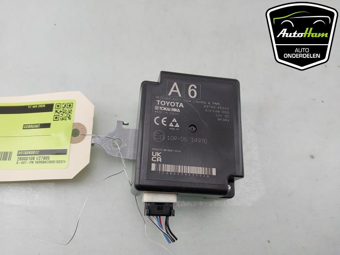 Używane Modul keyless vehicle Toyota Yaris IV (P21/PA1/PH1) 1.5 12V Hybrid 115 Cena € 95,00 Procedura marży oferowane przez AutoHam