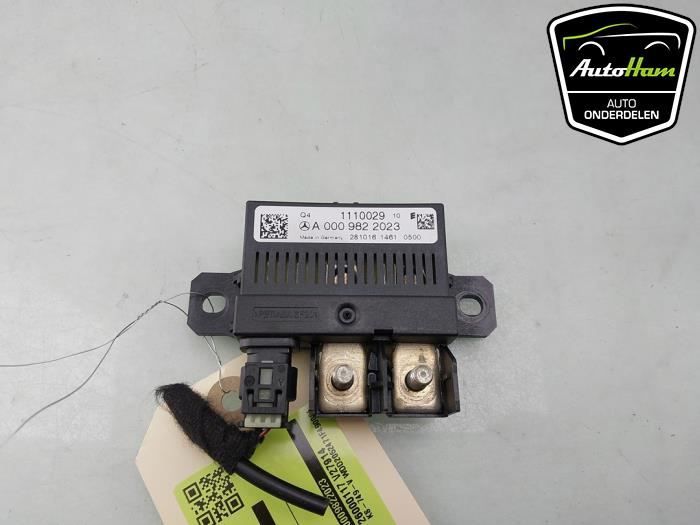 Begagnade Batterisensor Mercedes C Estate (S205) C-350 e 2.0 16V Pris € 30,00 Marginaltabell erbjuds av AutoHam