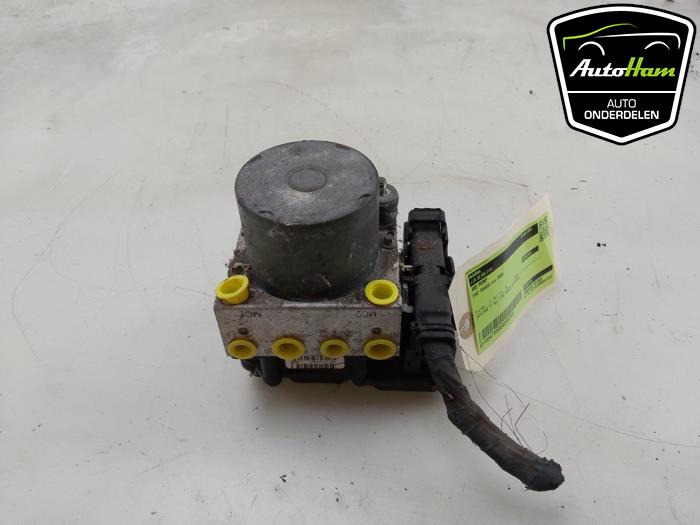Usagé Bloc ABS Fiat Panda (169) 1.1 Fire Prix € 50,00 Règlement à la marge proposé par AutoHam