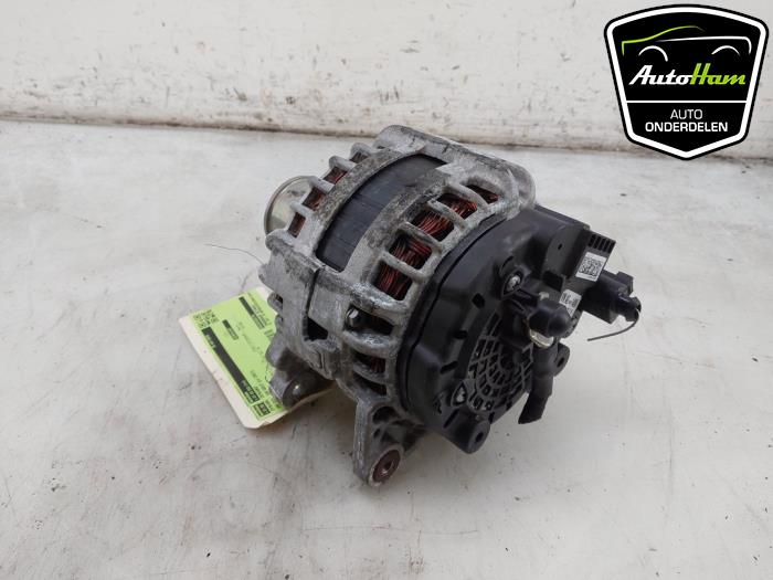 Dynamo from a Volkswagen Golf VIII (CD1) 1.5 TSI 16V 2021