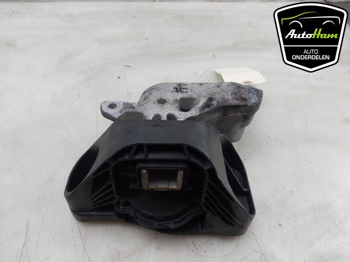 Used Engine mount Renault Clio V (RJAB) 1.3 TCE 140 16V Price € 50,00 Margin scheme offered by AutoHam
