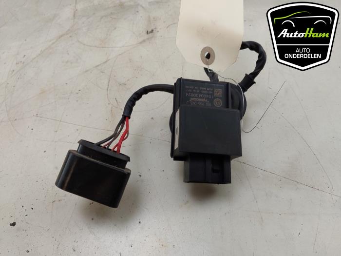 Usagé Module pompe carburant Skoda Fabia III Combi (NJ5) 1.0 TSI 12V Prix € 30,00 Règlement à la marge proposé par AutoHam