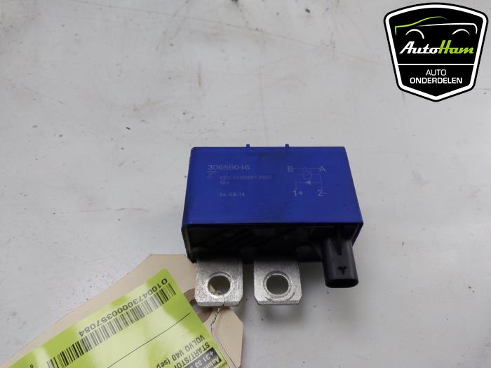 Gebrauchte Start/Stop Relais Volvo V40 (MV) 1.6 T2 GTDi 16V Preis € 25,00 Margenregelung angeboten von AutoHam