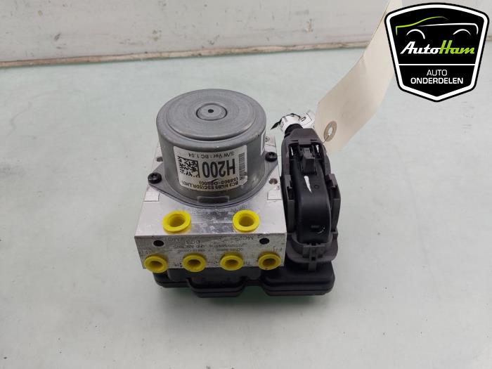 Begagnade ABS-pump Hyundai i20 (BC3) 1.0 T-GDI 100 Mild Hybrid 48V 12V Pris € 150,00 Marginaltabell erbjuds av AutoHam