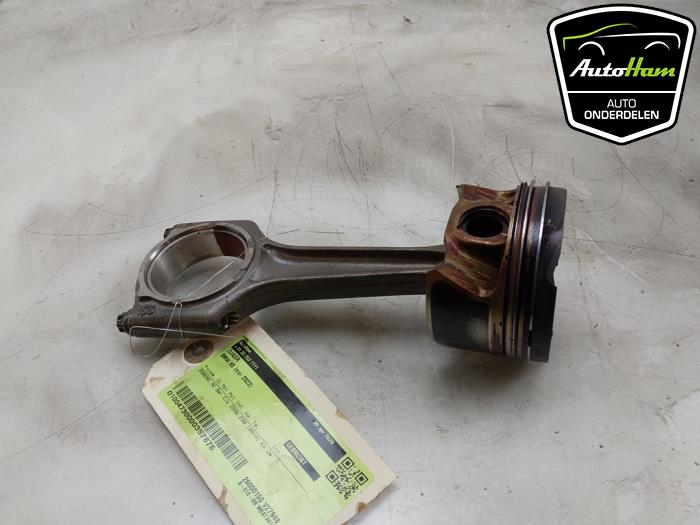 Usados Pistón BMW X5 (G05) xDrive 45 e iPerformance 3.0 24V Precio € 75,00 Norma de margen ofrecido por AutoHam