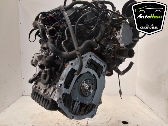 Engine from a Volkswagen Golf VII (AUA) 2.0 GTI 16V Performance Package 2013