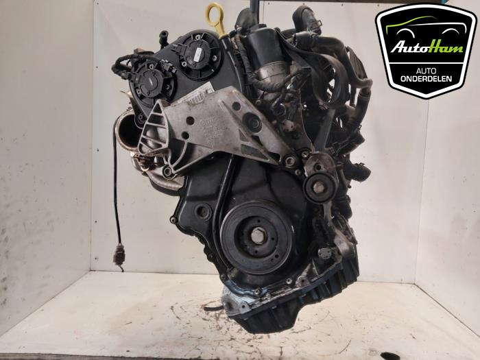 Engine from a Volkswagen Golf VII (AUA) 2.0 GTI 16V Performance Package 2013