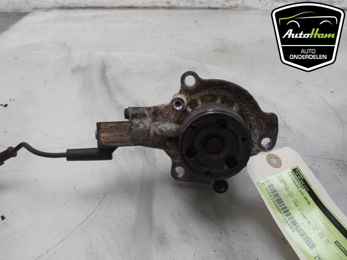 Begagnade Vattenpump Volkswagen Tiguan (AD1) 2.0 TDI 16V 4Motion Pris € 20,00 Marginaltabell erbjuds av AutoHam