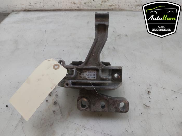 Used Engine mount Volkswagen Polo VI (AW1) 1.0 MPi 12V Price € 40,00 Margin scheme offered by AutoHam