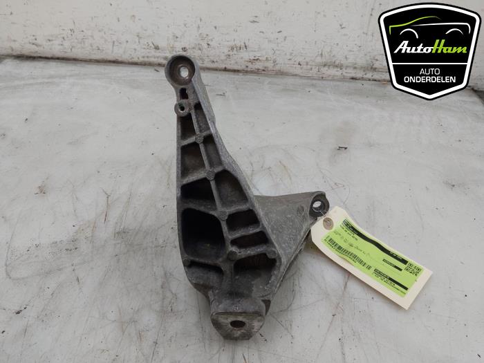 Used Engine mount Audi A6 Avant (C7) 2.0 TDI 16V Price € 20,00 Margin scheme offered by AutoHam