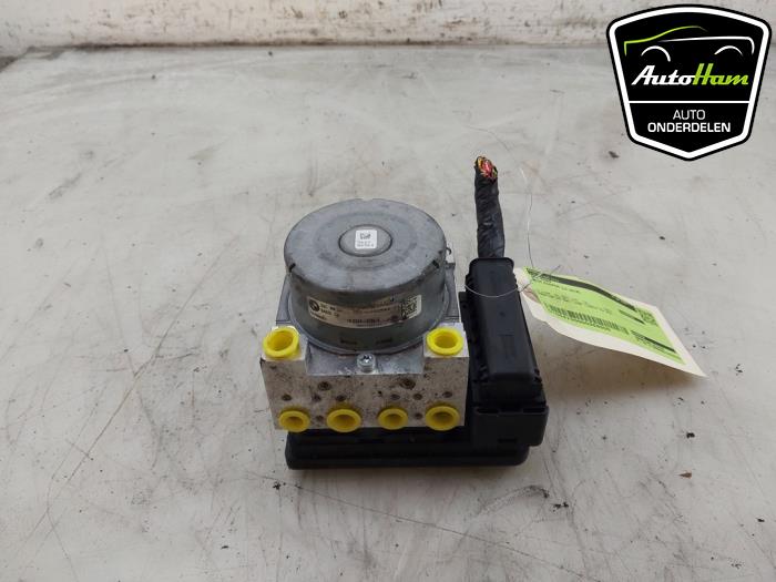 Begagnade ABS-pump Mini Mini (F55) 1.5 12V Cooper Pris € 275,00 Marginaltabell erbjuds av AutoHam