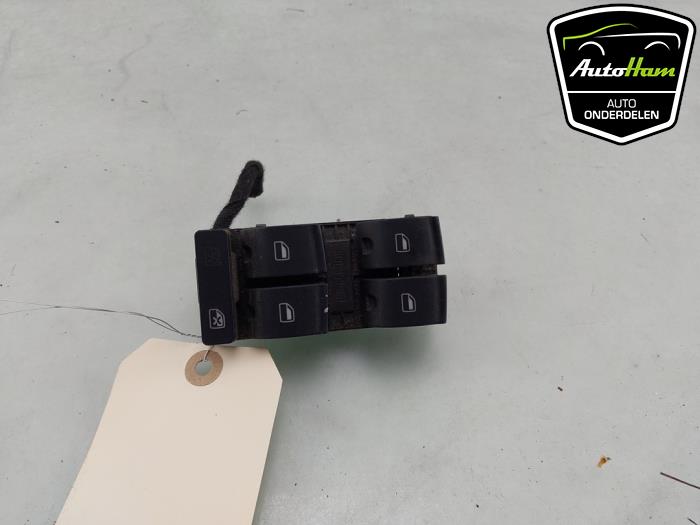 Usados Interruptor de ventanilla eléctrica Audi A4 Avant (B7) 2.0 20V Precio € 20,00 Norma de margen ofrecido por AutoHam