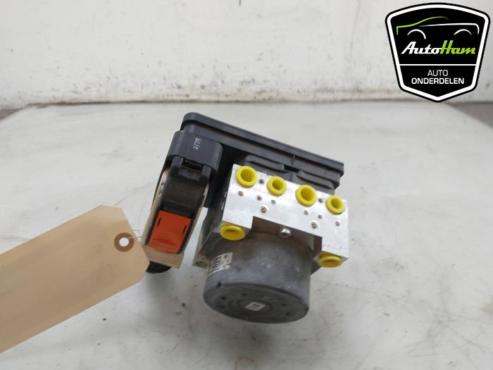 Used ABS pump Opel Corsa F (UB/UH/UP) 1.2 Turbo 12V 100 Price € 175,00 Margin scheme offered by AutoHam