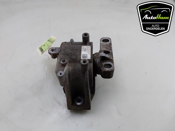 Used Engine mount Volkswagen Caddy IV 2.0 TDI 102 Price € 30,25 Inclusive VAT offered by AutoHam