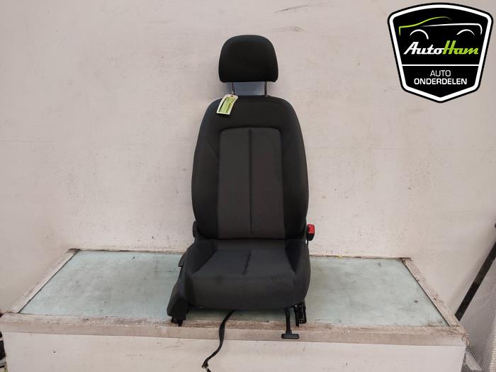 Używane Fotel prawy Audi Q2 (GAB/GAG) 1.6 30 TDI 16V Cena € 150,00 Procedura marży oferowane przez AutoHam