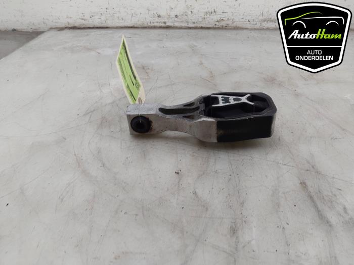 Used Engine mount Peugeot 5008 II (M4/MC/MJ/MR) 1.2 12V Hybrid Price € 15,00 Margin scheme offered by AutoHam