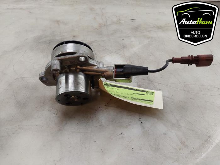 Begagnade Vattenpump Volkswagen Passat (3G2) 2.0 TDI BiTurbo 16V 4Motion Pris € 40,00 Marginaltabell erbjuds av AutoHam