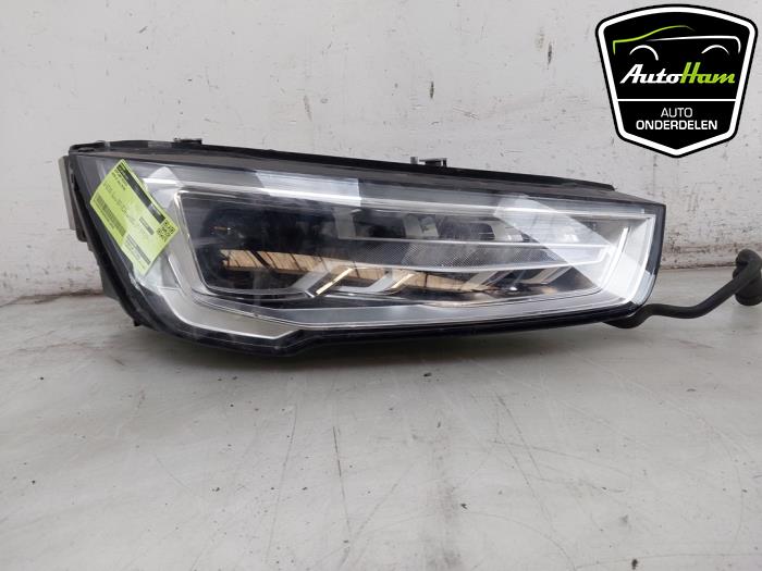 Używane Reflektor prawy Audi A1 Sportback (8XA/8XF) 1.0 TFSI 12V Cena € 495,00 Procedura marży oferowane przez AutoHam