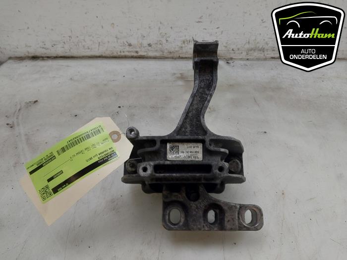 Used Engine mount Volkswagen Touran (5T1) 1.6 TDI SCR BlueMotion Technology Price € 25,00 Margin scheme offered by AutoHam