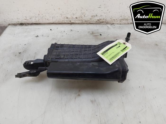Używane Filtr weglowy Audi SQ2 (GAB/GAG) 2.0 TFSI 16V Cena € 45,00 Procedura marży oferowane przez AutoHam
