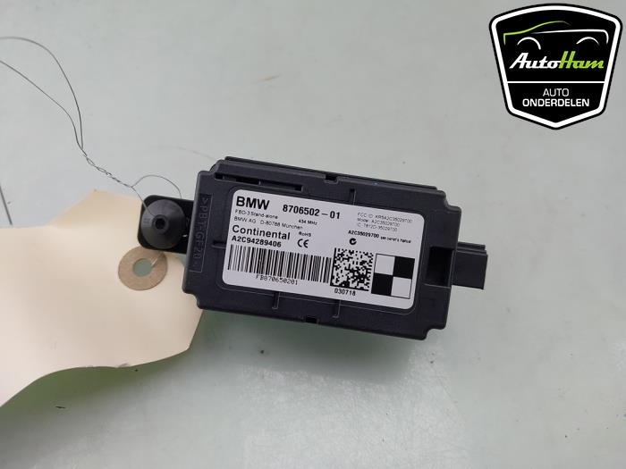 Używane Modul radiowy Mini Countryman (F60) 1.5 TwinPower Turbo 12V Cooper SE ALL4 Cena € 10,00 Procedura marży oferowane przez AutoHam