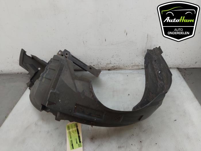 Używane Nadkole Peugeot 107 1.0 12V Cena € 30,00 Procedura marży oferowane przez AutoHam